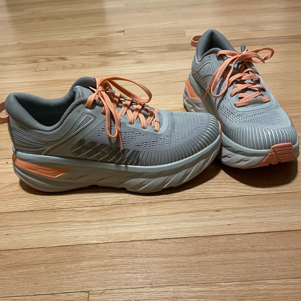 Womens Hokas Bondi 7.